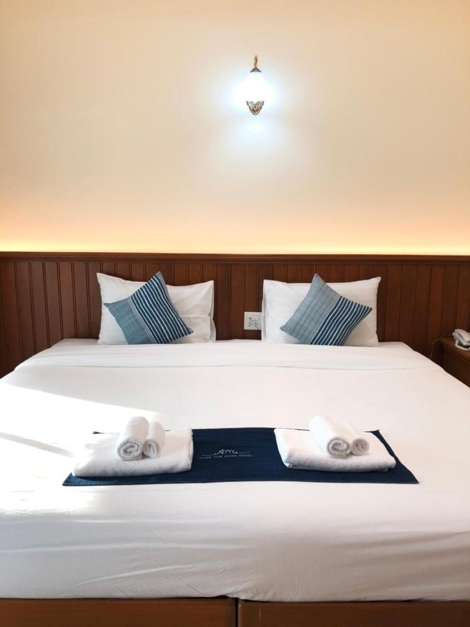 Huen Him Kong Hotel Пхрэ Экстерьер фото