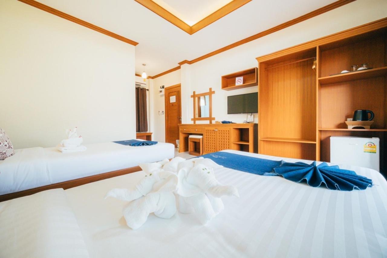 Huen Him Kong Hotel Пхрэ Экстерьер фото